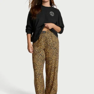 Бавовняна піжама зі штанами Long-Sleeve Tee-Jama Set, Safari Gold Leopard, S, довжина - Regular, Victoria's Secret